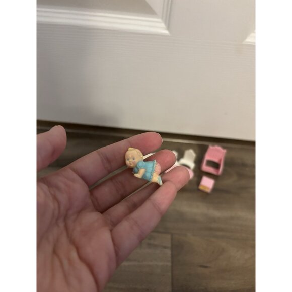 Vintage 1988 Fisher Price #5161 Precious Places Baby nursey cottage, Replacement - Picture 4 of 5